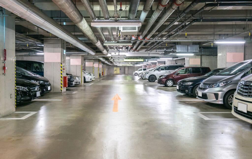 Efficiently managed busy underground parking garage | American Valet Parking Response.
